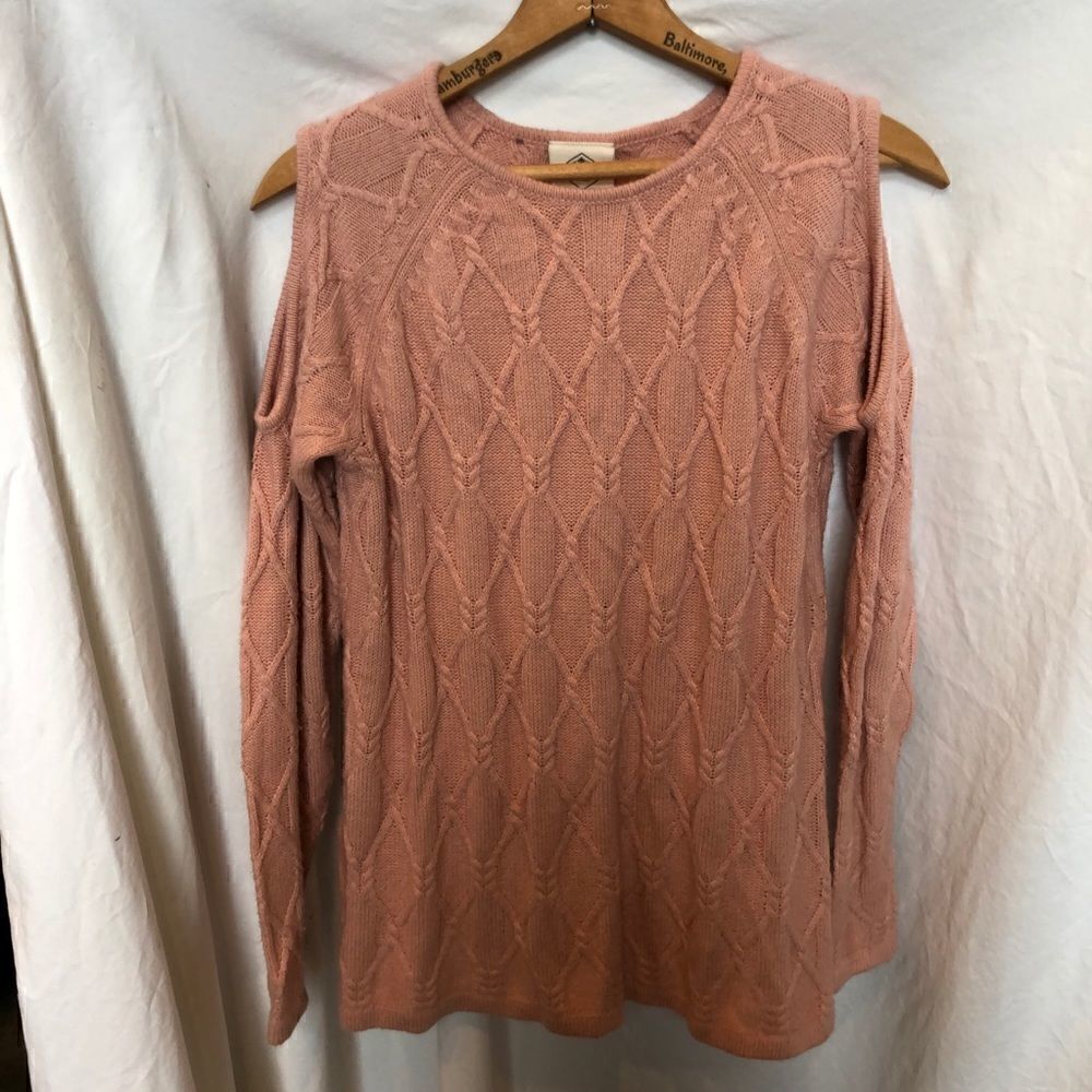 St. John's Bay Women’s Sweater Peach Crew Neck Cold Shoulder Size Small